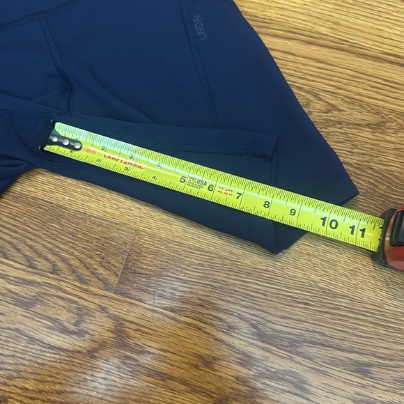 LNDR Navy Blue Biker Shorts Size XS - Picture 6 of 9